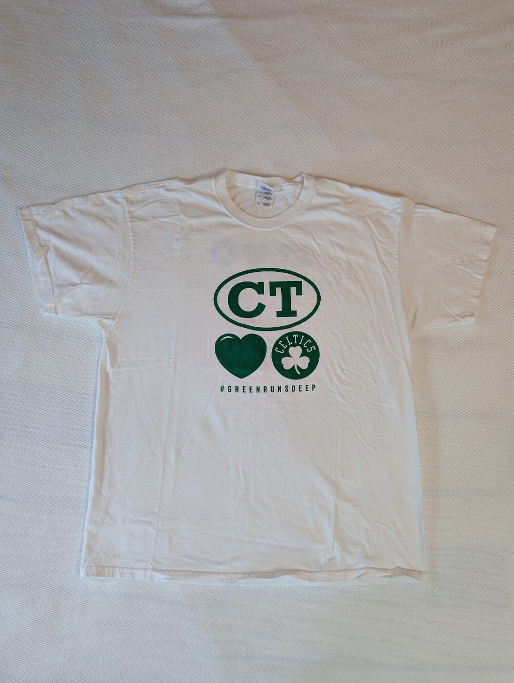 Vintage Boston Celtics CT Shirt  Y2K Fruit Of The Loom 2000s